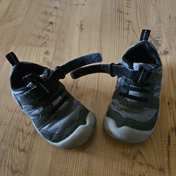 Keen Kids' Knotch Peak Sneakers - Picture 5 of 12